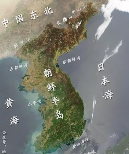 日本为什么忌惮朝鲜！第一，朝鲜境内没有日企，人家不稀罕。第二，朝鲜人也不用日本的东西，你在朝鲜也几乎看不见日货